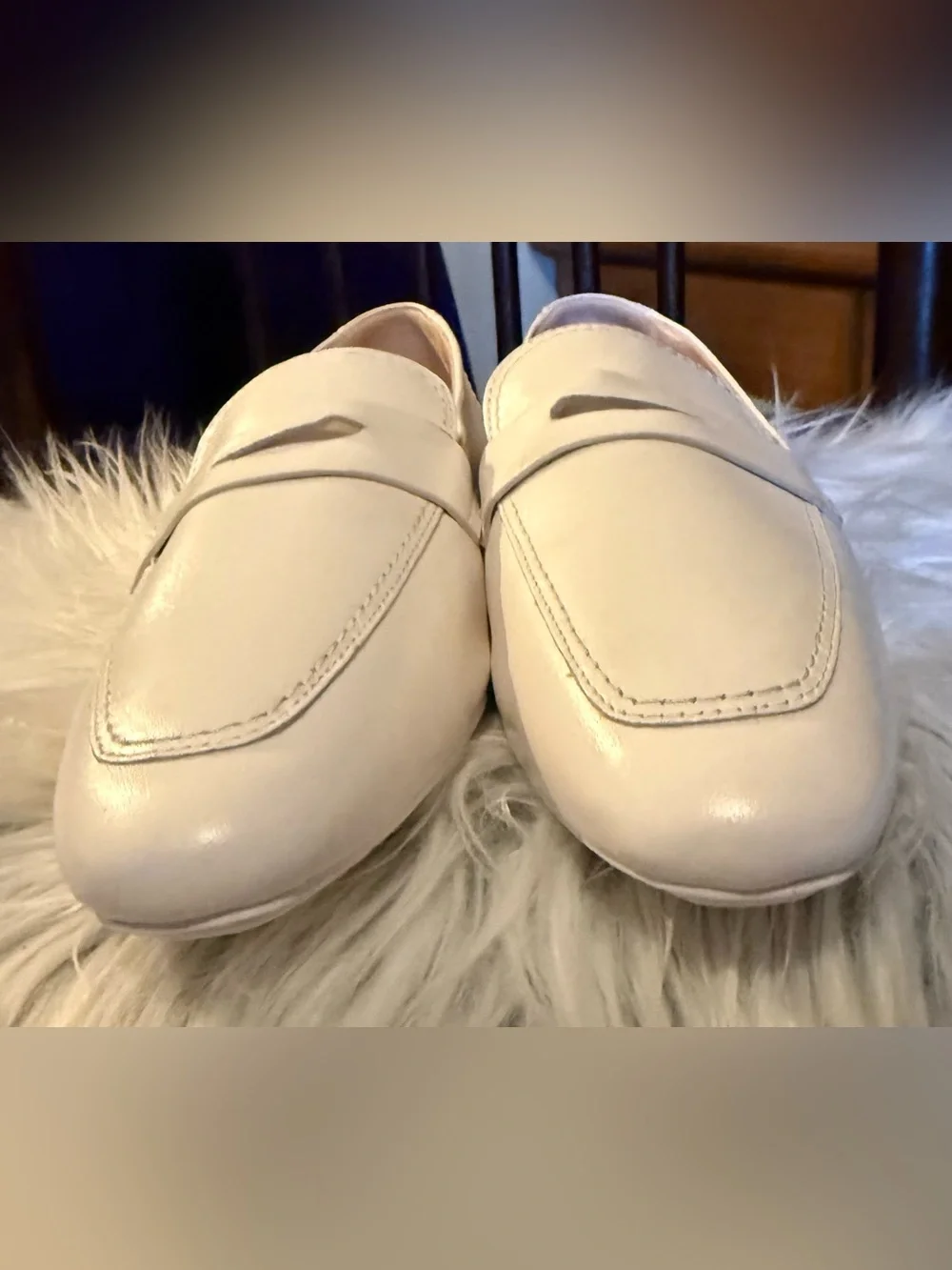 Stuart Weitzman Jet Loafers Cream Calves Leather Almond Toe Penny Loafers. NWOT